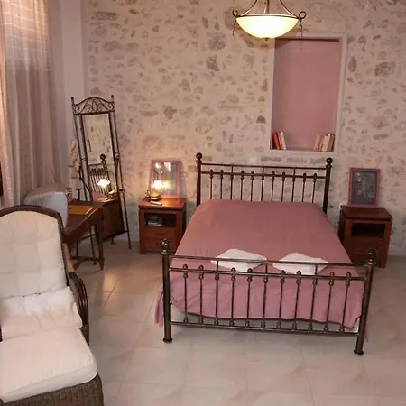 Nakli Отель 4*