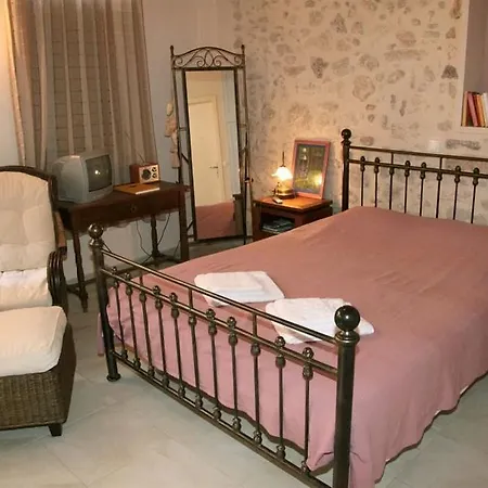 Nakli Hotel Rétino